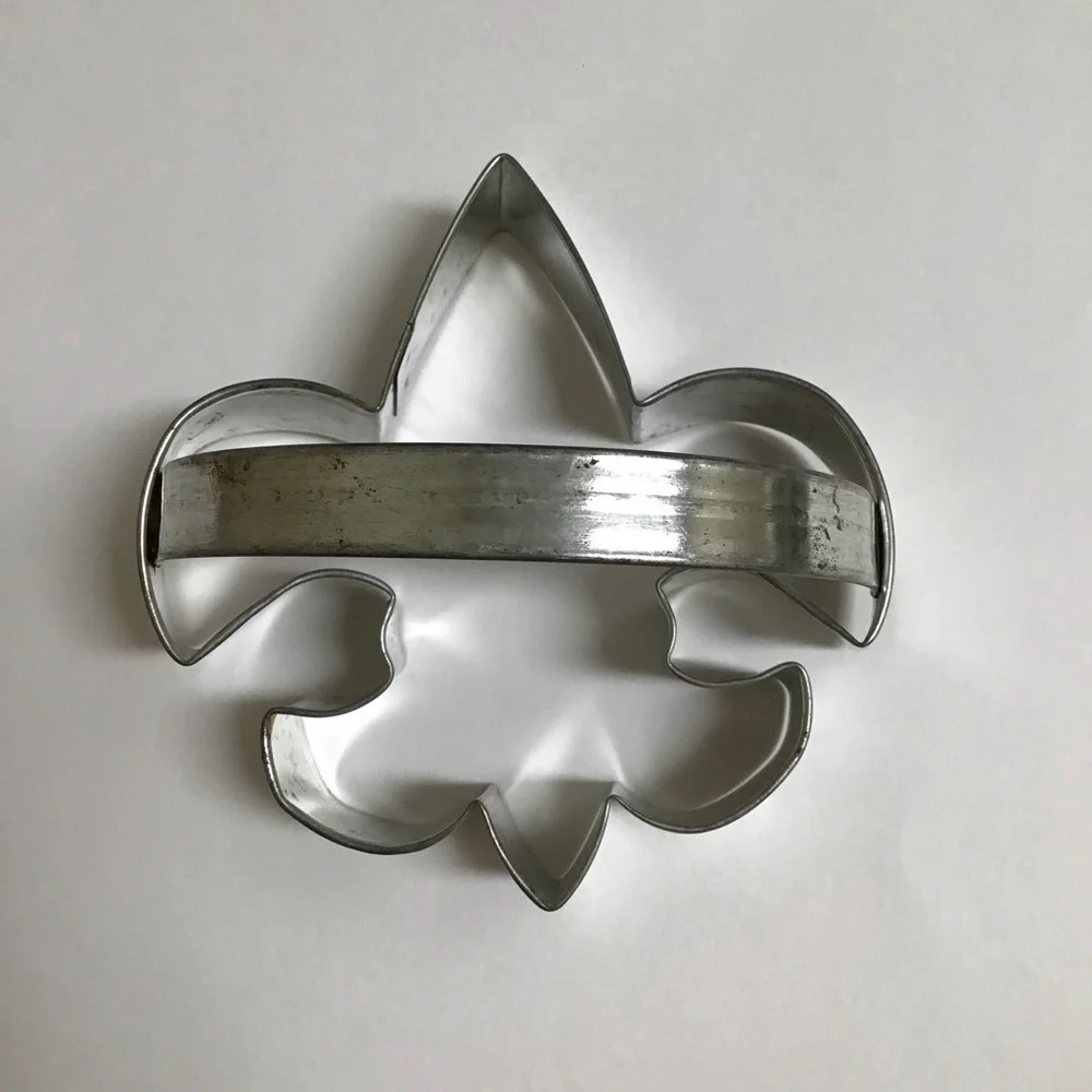 Boy Scout Emblem Metal Cookie Cutter w/Handle Biscuits Crafts Fleur De Lis 4x4”